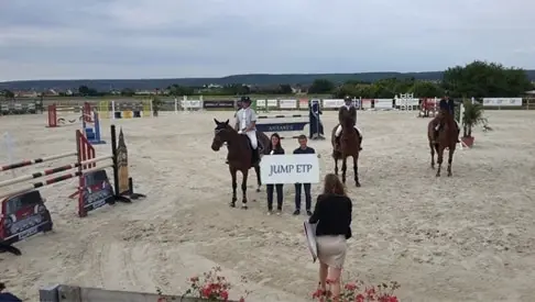 competition-equestre-equine